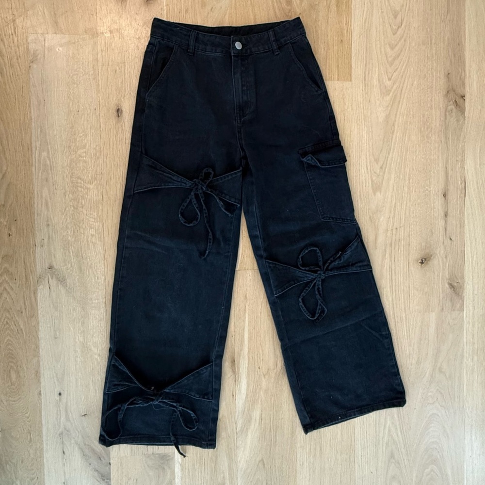 Cider Low Rise Wide Leg Jeans with Bow Details